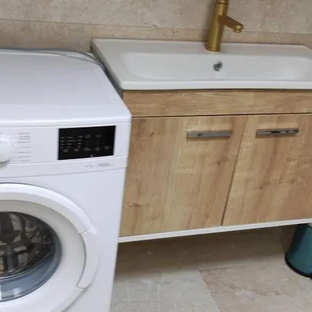 Plaja Marinaya Carsiya Kaleye Yakin شقة